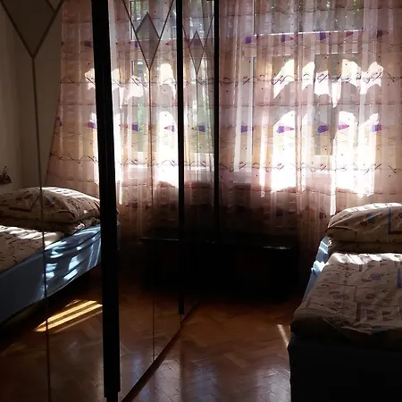 Aparthotel Apart Postovni 3*