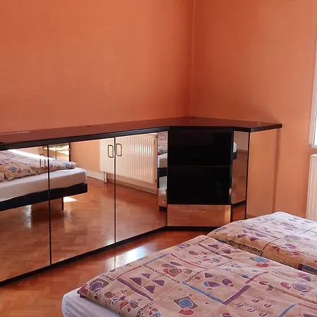 Aparthotel Apart Postovni 3*