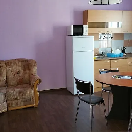 Apart Postovni 3*